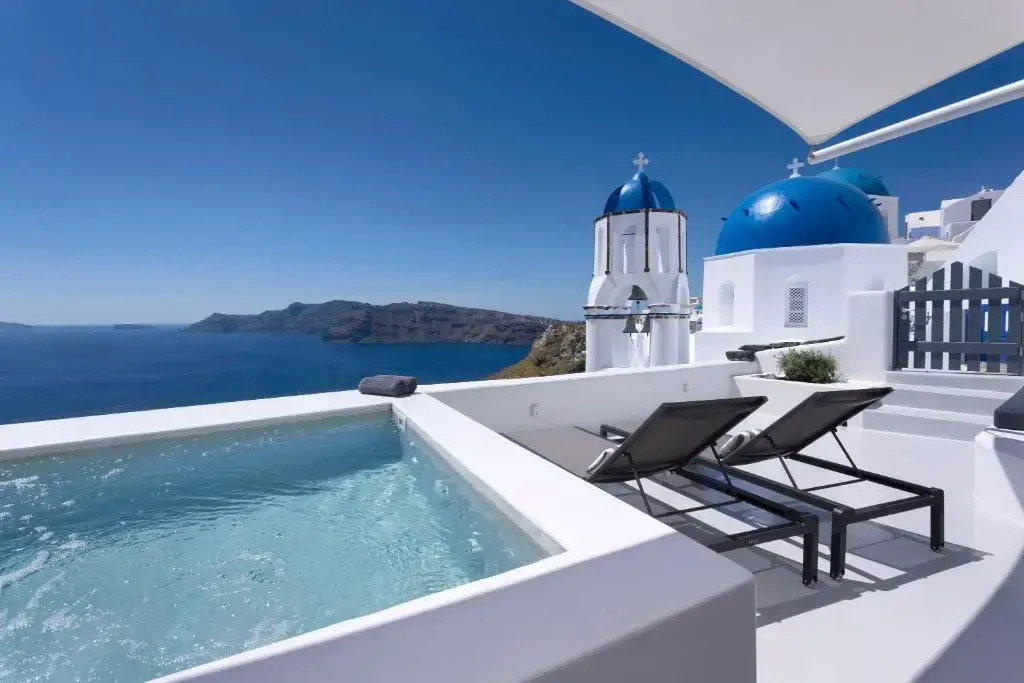 Bluedome Cavehouses by Otium Villas