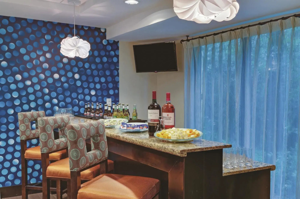 Comfort Inn & Suites Tampa North I-75