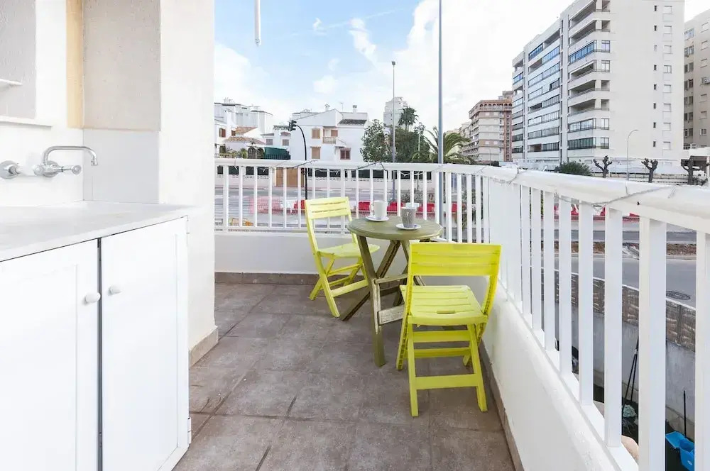 Golden in Gandia With 3 Bedrooms and 3 Bathrooms