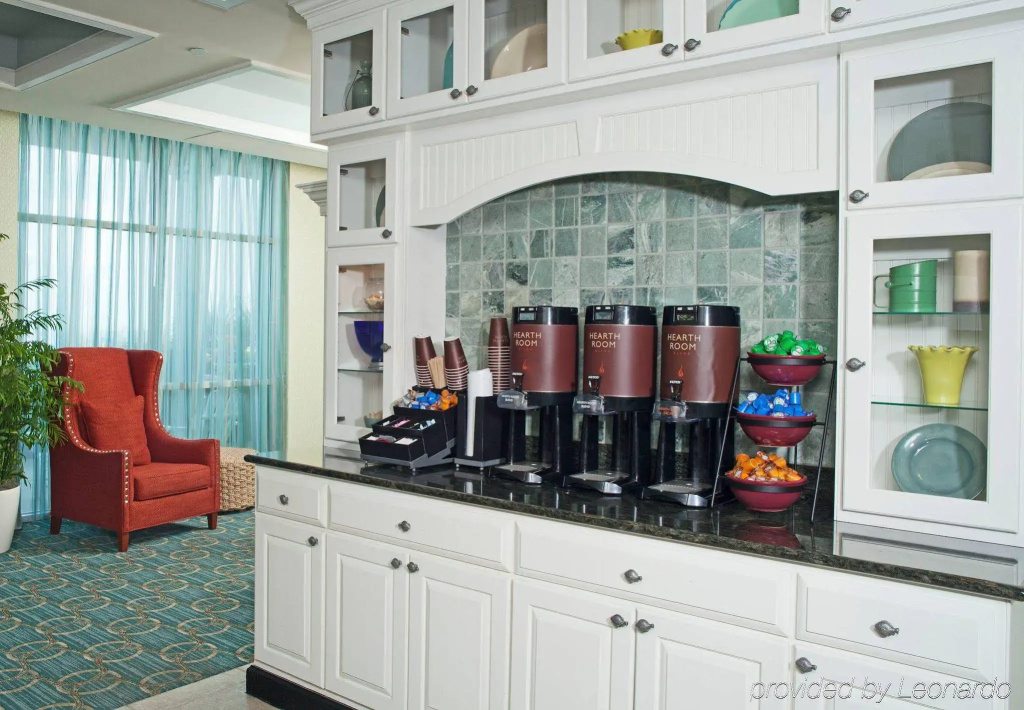 Отель Residence Inn by Marriott Virginia Beach Oceanfront