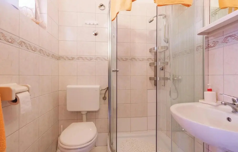 Nice Home in Valbandon With Wifi and 0 Bedrooms
