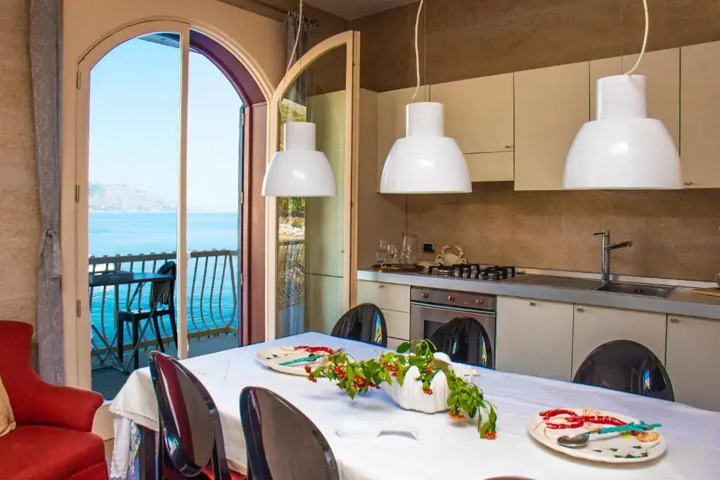 Agatha House Taormina-with Private Beach