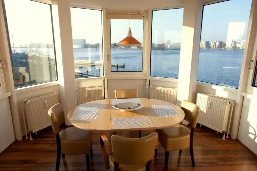 Apartment 8