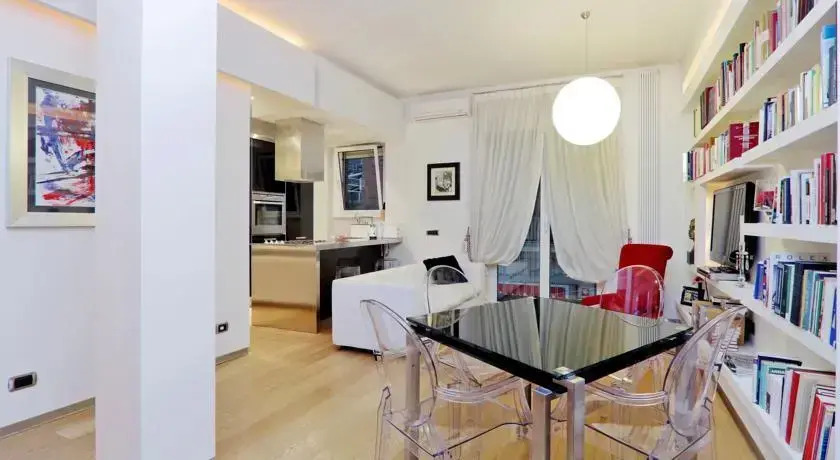 Cambiano Halldis Apartment
