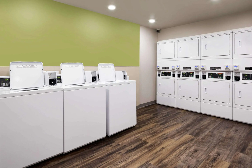 Woodspring Suites Houston IAH Airport