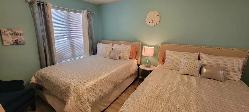 Private Beach Access Pool & Hot Tub Bbq Pits 1 Bedroom Home by RedAwning