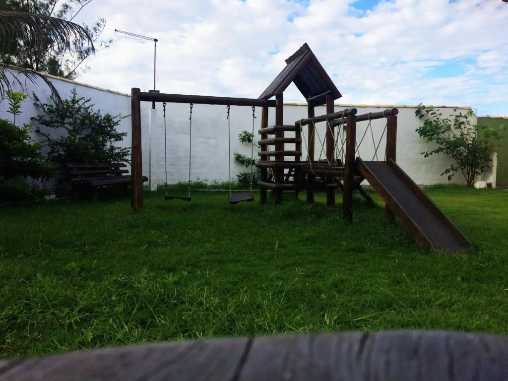 Casa Banho de Mar à 1 quadra da praia com Piscina, Wi-Fi e Ar condicionado