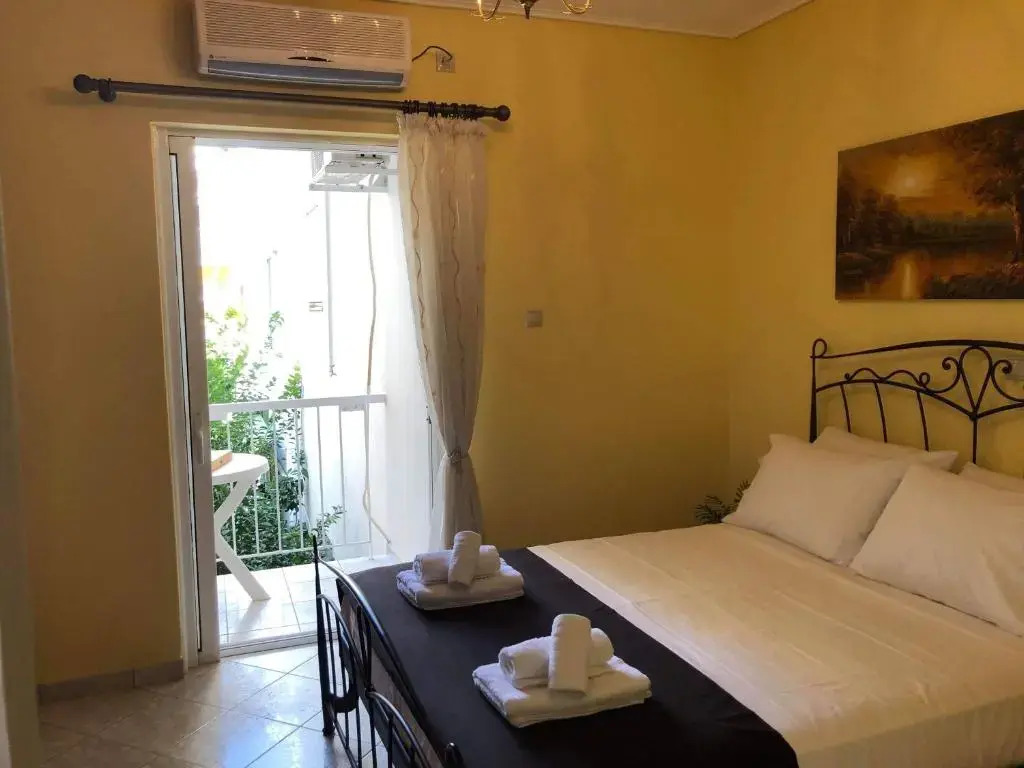Bright apartment in Nea Palatia • Oropos