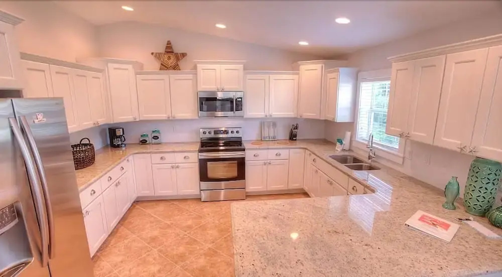 Hawaiian Tide Apartment 3