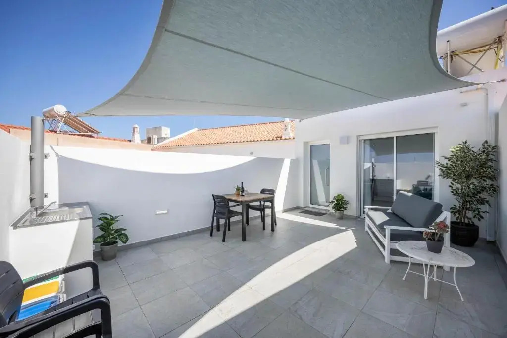 Sunset Apartment