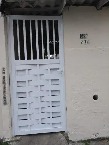 Kitnet 600 metros da praia da Enseada
