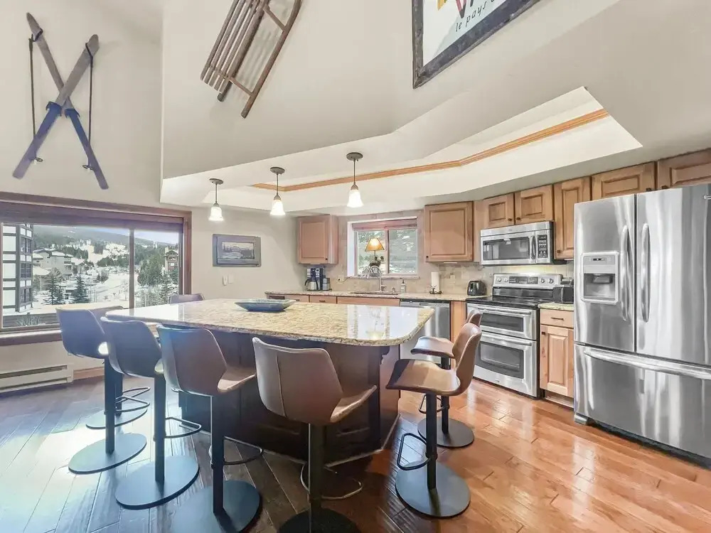 Be410 Bridge End Pet Friendly 3 Bedroom Condo by RedAwning