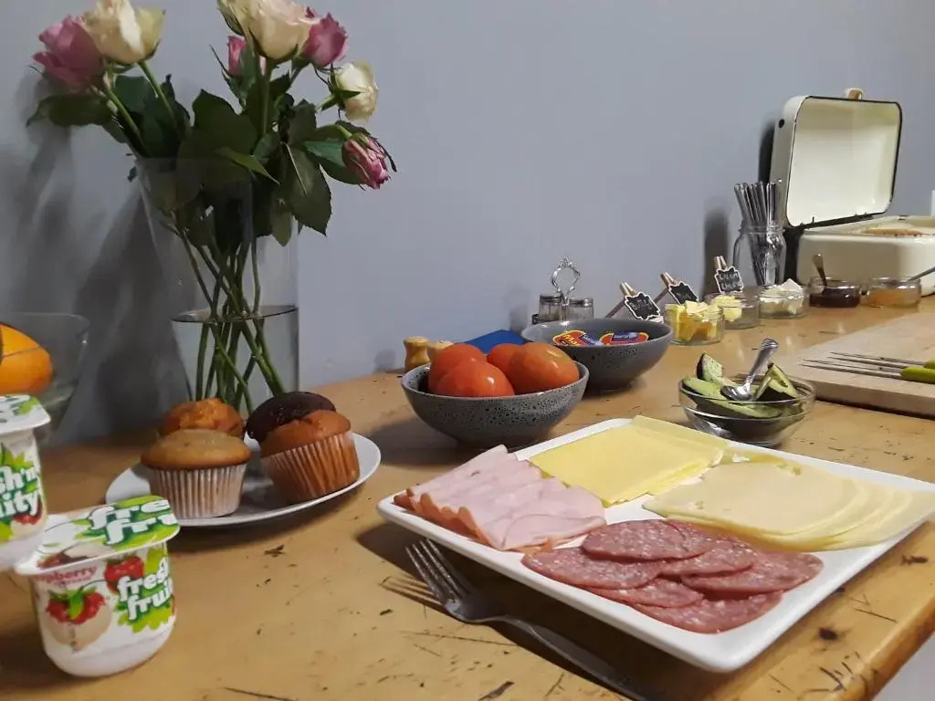Lady Bowen Bed & Breakfast