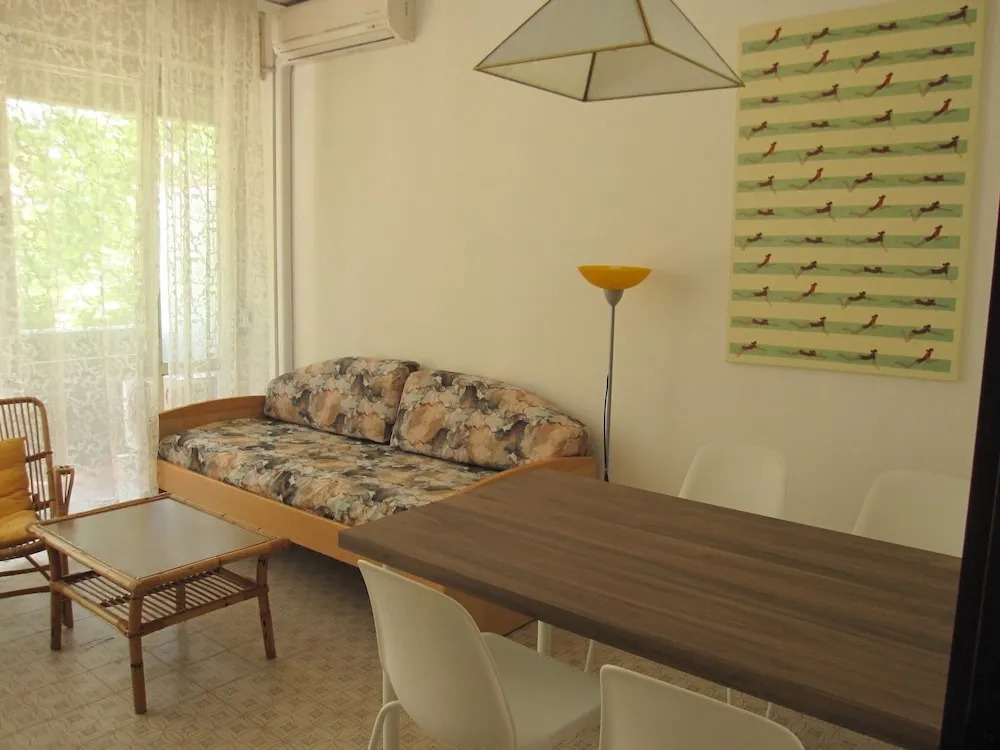 Modern Flat With Balcony at Grado Pineta