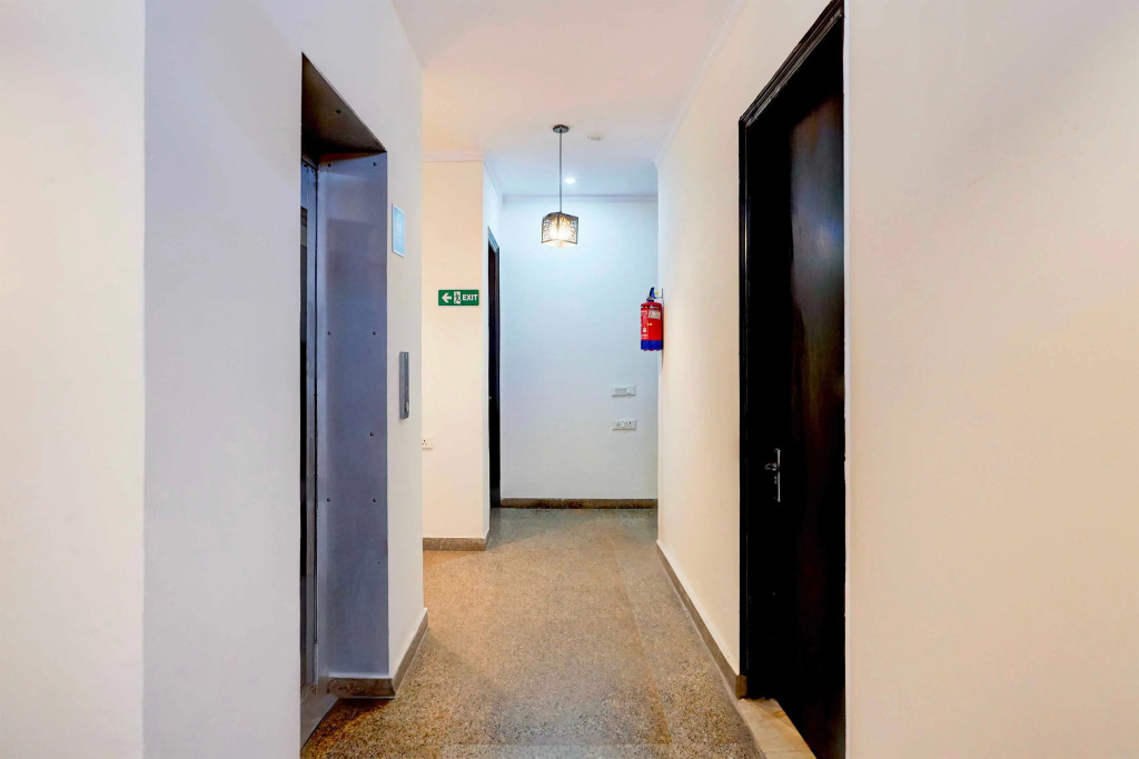 Collection O Sector 53 Golf Course Road
