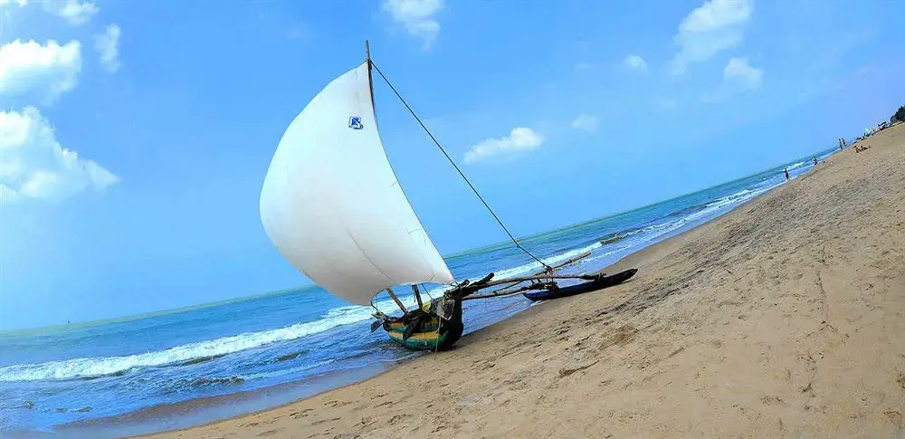 Dons Beach Hotel