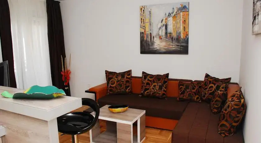 Azzuro Lux Apartments