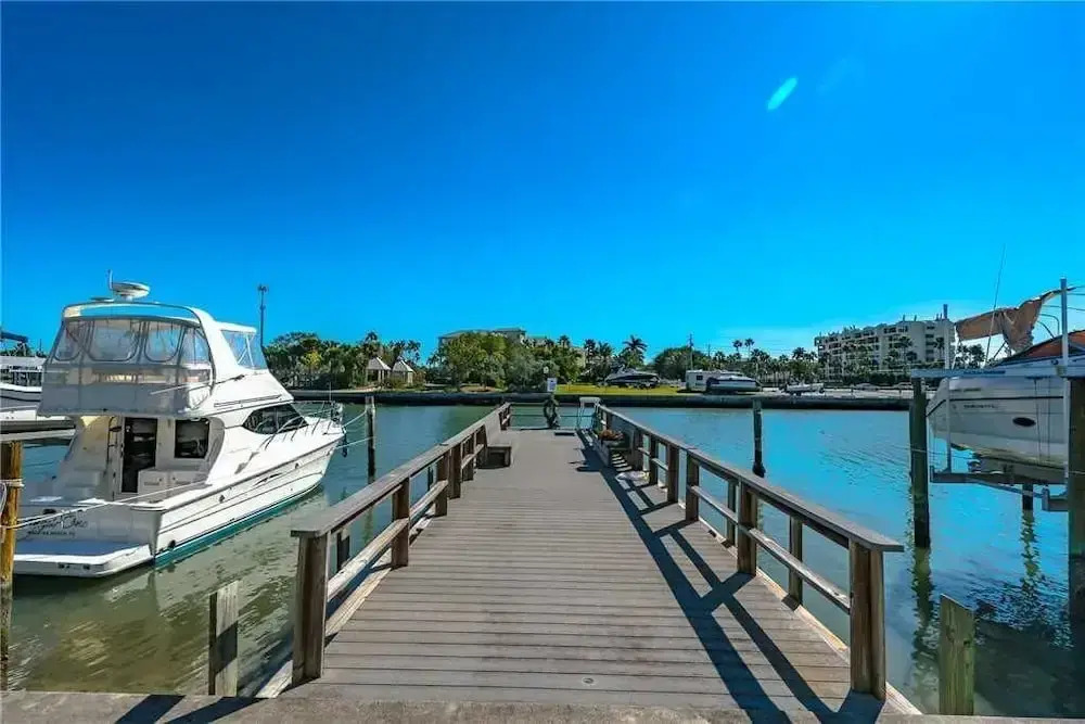 Madeira Beach Yacht Club 151H by Distinctive Beach Rentals
