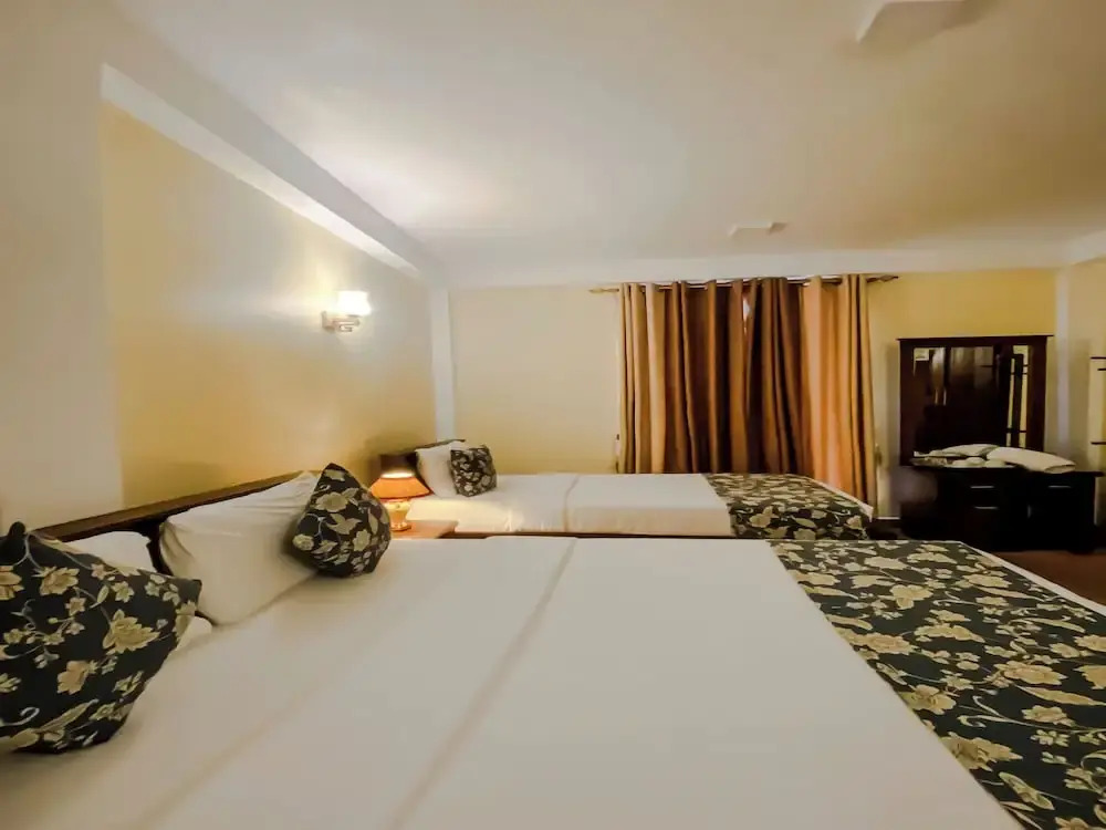 Summer Glow Guest - Nuwara Eliya