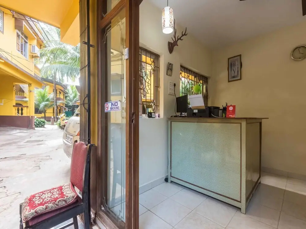 OYO 7273 StayOut near Candolim Beach