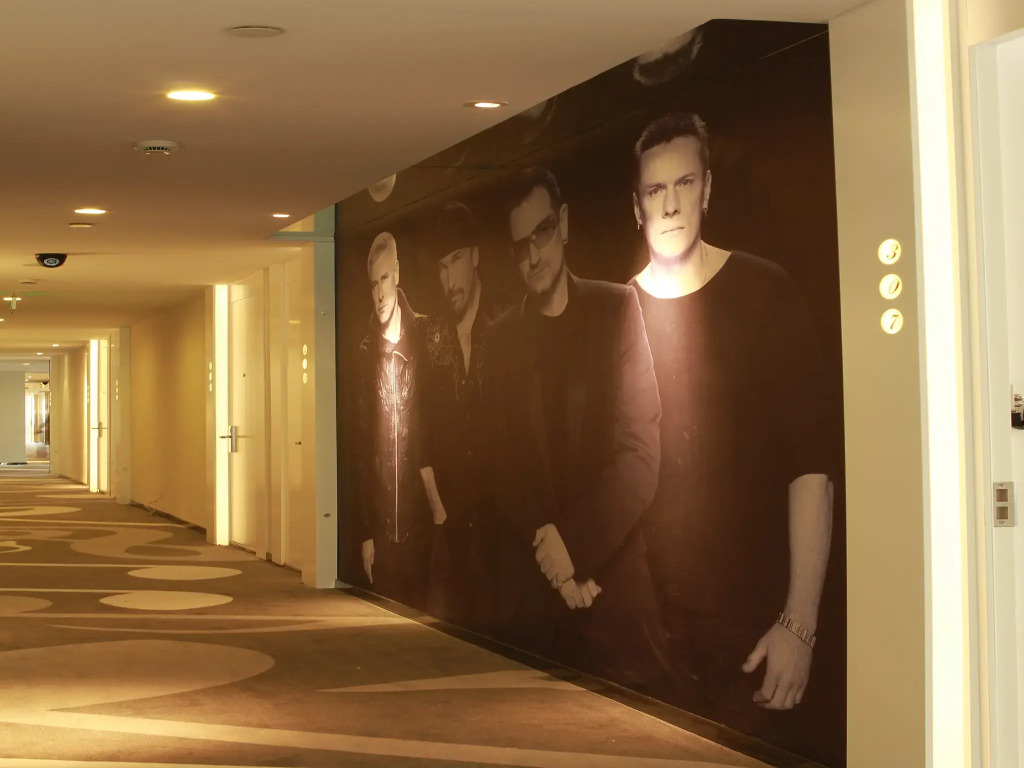 Hansen Books Music Hotel
