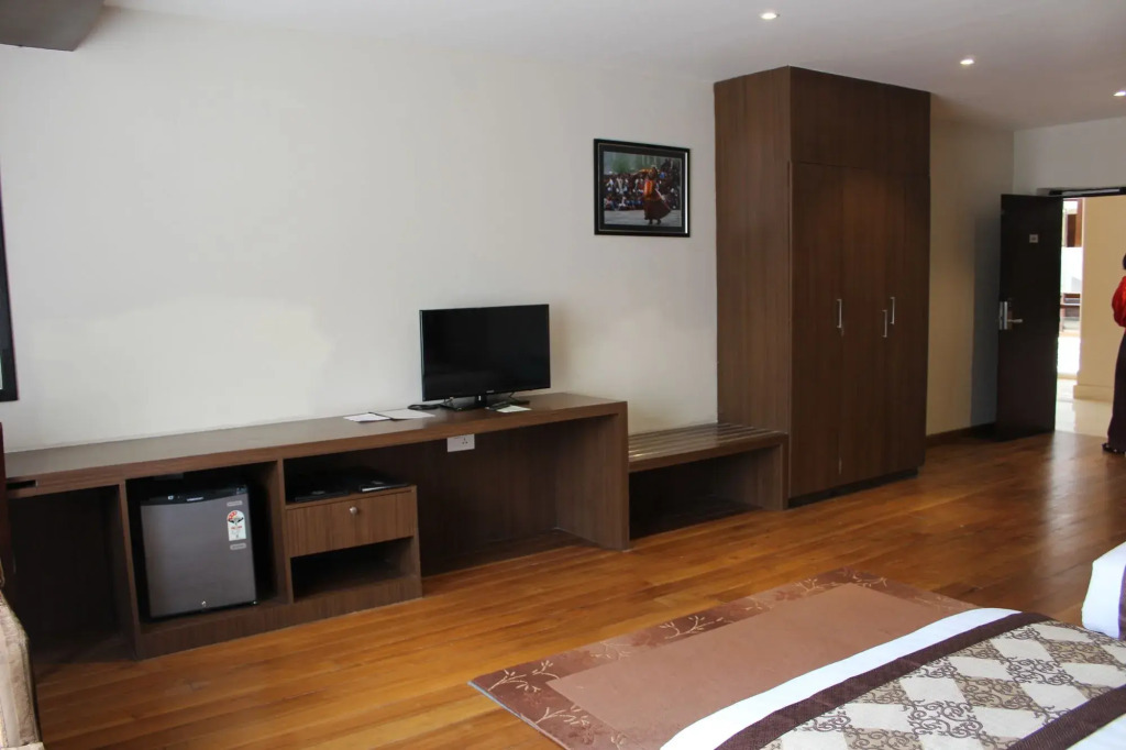 Ariya Hotel