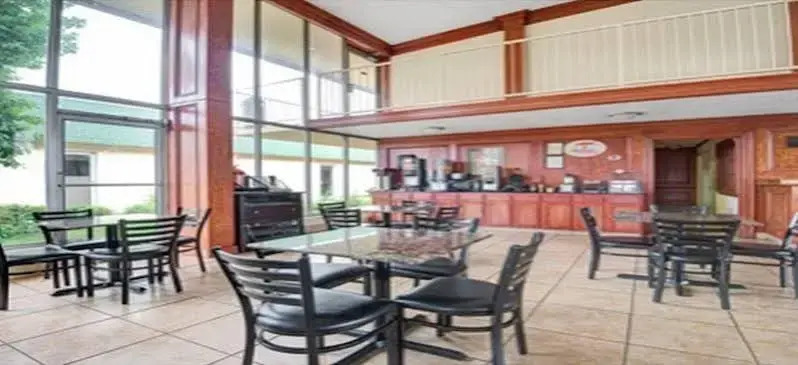 Super 8 Nashville Airport Music City Area