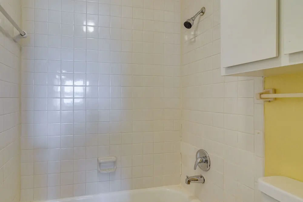 2 Mi to Hospitals! Houston Condo w/ Pool Access