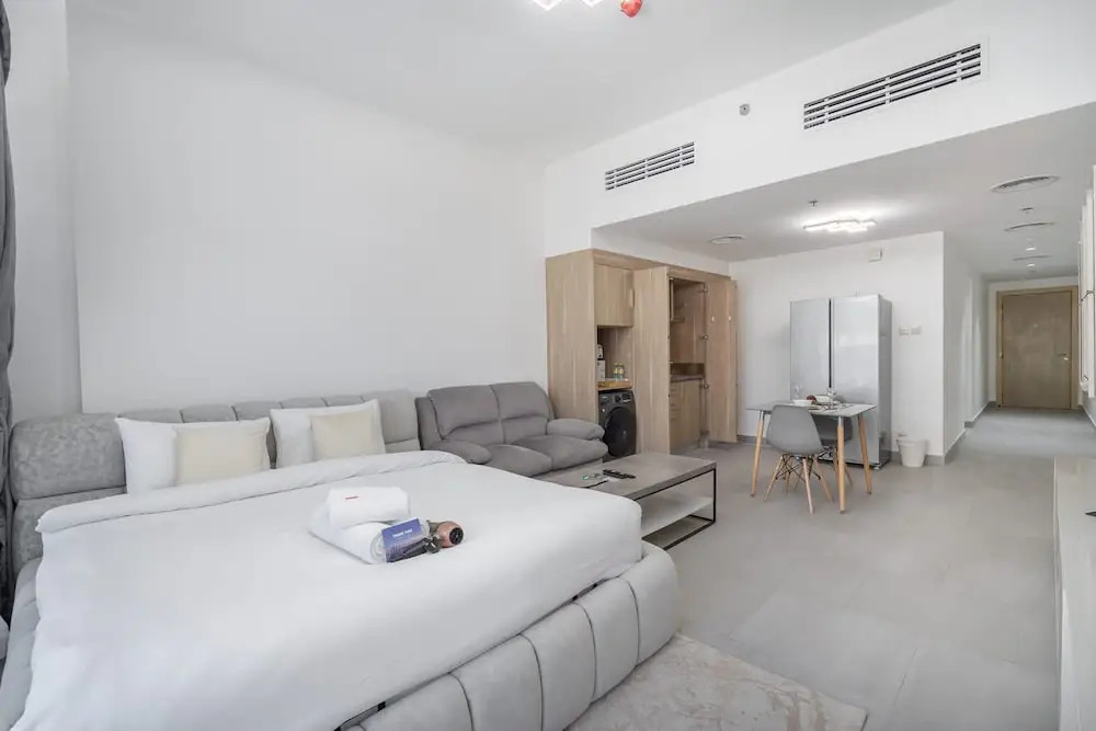 Heart-captivating Studio in Shamal Waves 2