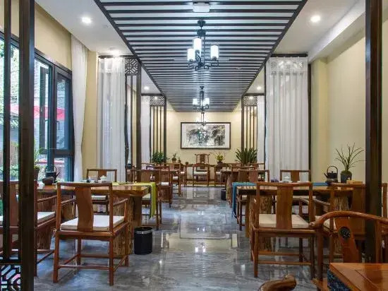 Hem Hotel (Chongzhou Jiezi Ancient Town)