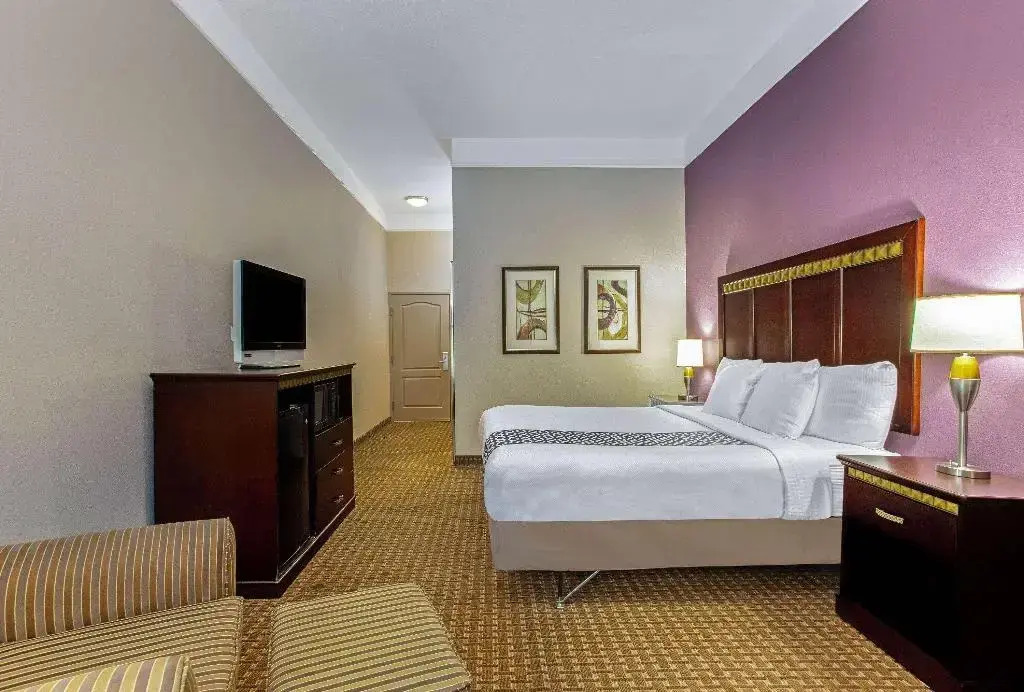 La Quinta by Wyndham Cleburne