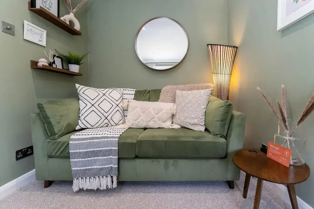 Host Stay Round Hill Apartment