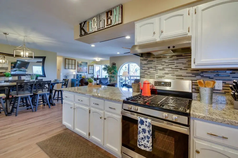 Game Room + Mtn-view Deck: Prescott Escape!