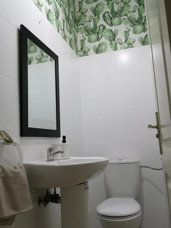 Acogedor apartamento con excelente ubicación.