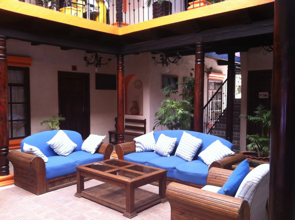 posada el castellano