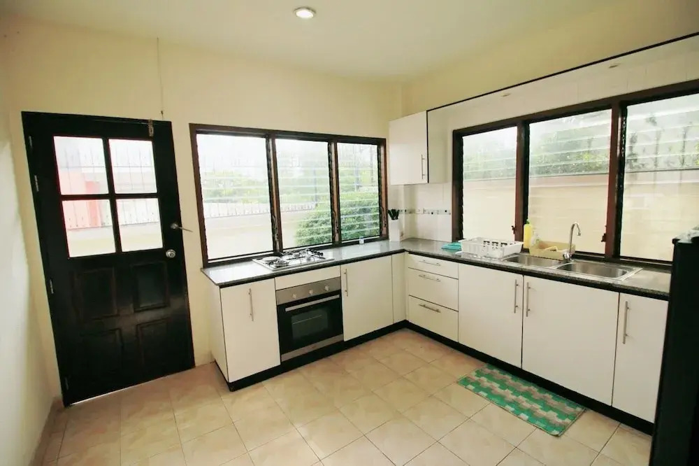 Adare Villa