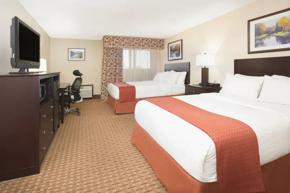 Holiday Inn