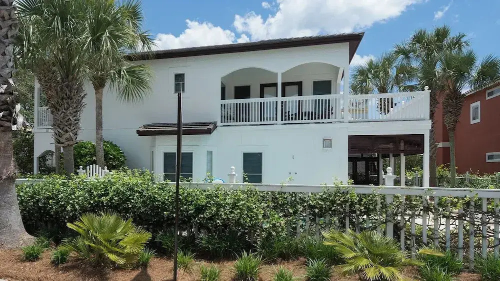 Large Private Pool ~ Minutes to Beach ~ Gulf Side ~ Seagrove