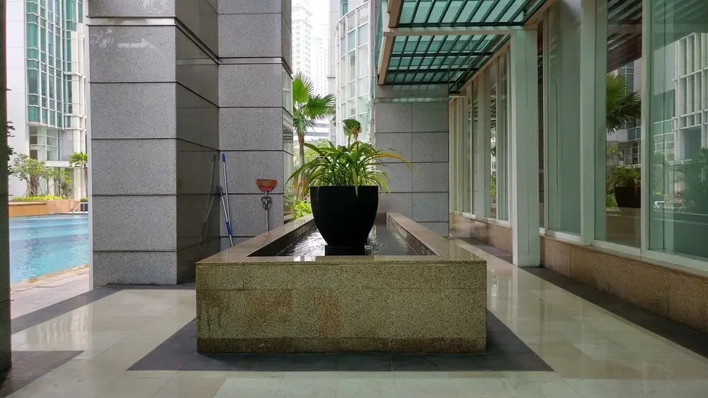 2 Bedroom Luxury The Peak Apartment By Travelio