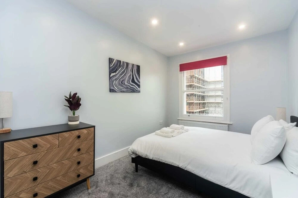 Bright & Chic St John's Hill Duplex