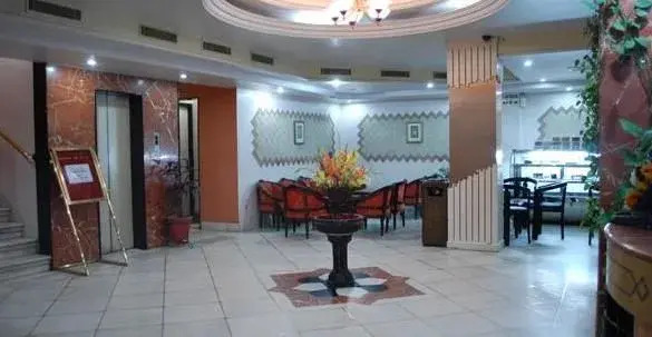 Hotel Ranjits Lakeview