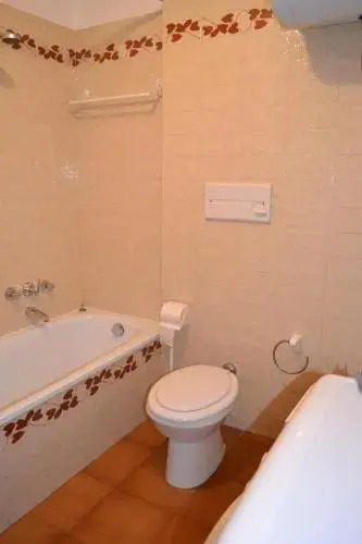 Rif. 040 Apartment Trilocale Pinzolo nel Verde