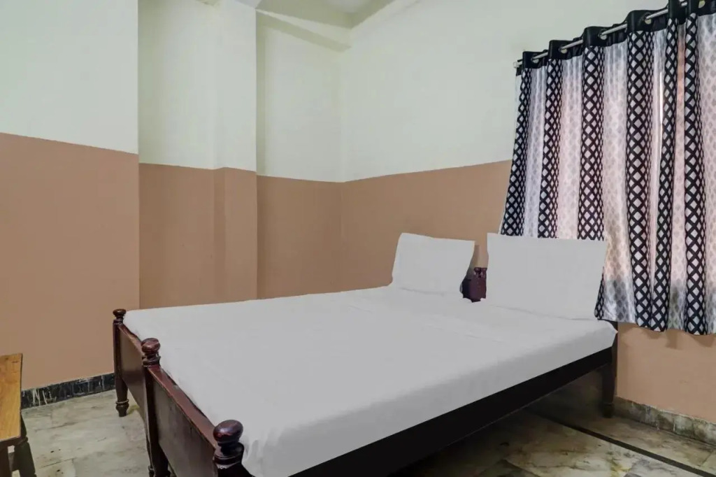 SPOT ON Sri Sai Lohith Lodge Near Secunderabad Railway Station