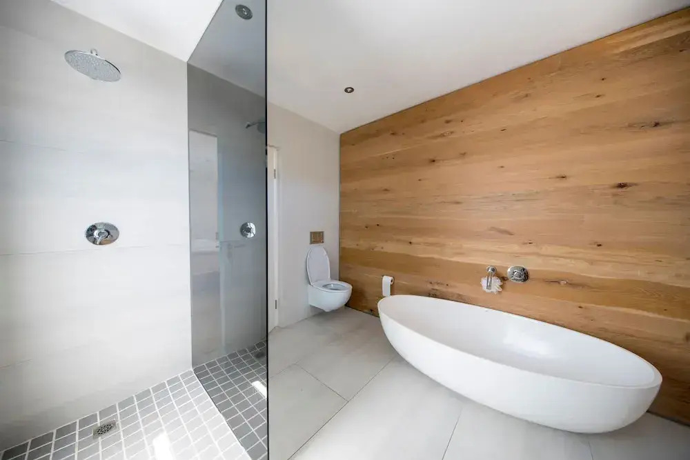 Small Cottage With sep Bedroom, Specious Bathroom, Lounge and Open-plan Kitchen