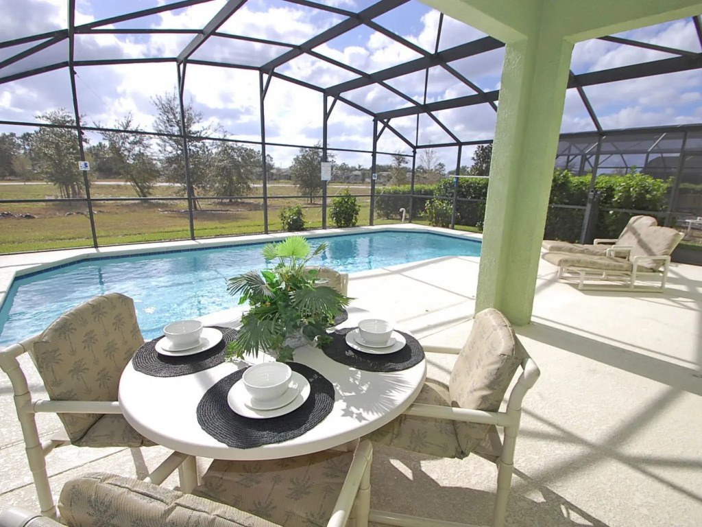 Zueriq Villa Dreams