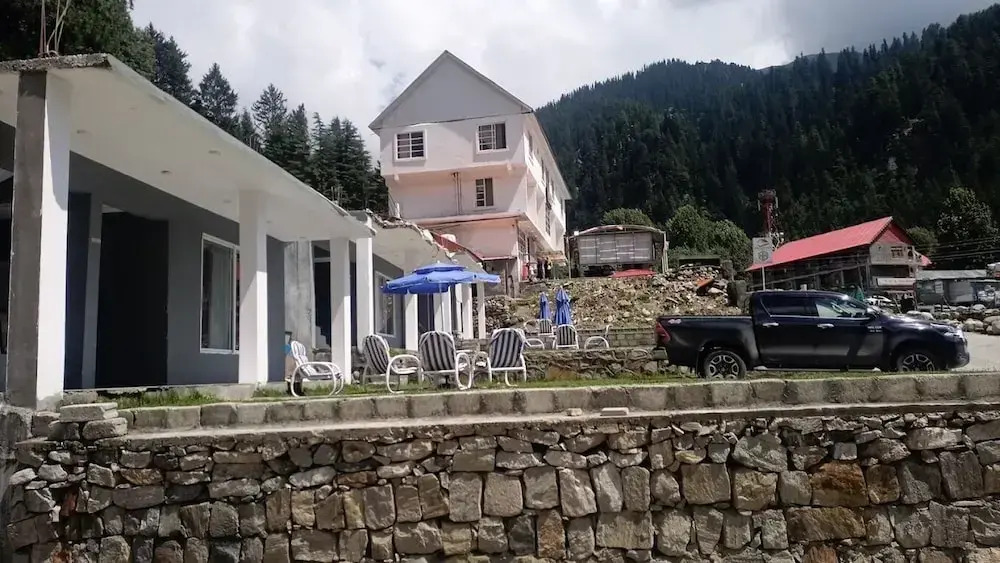 White House Hotel & Resorts