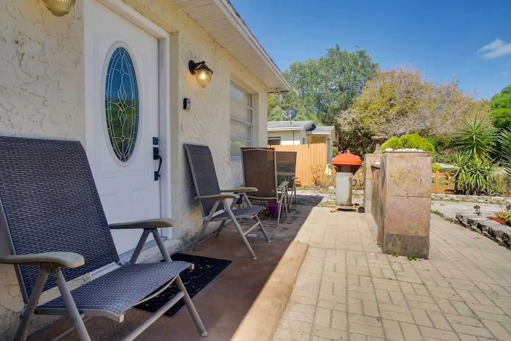Charming Home w/ Patio Near Vanderbilt Beach
