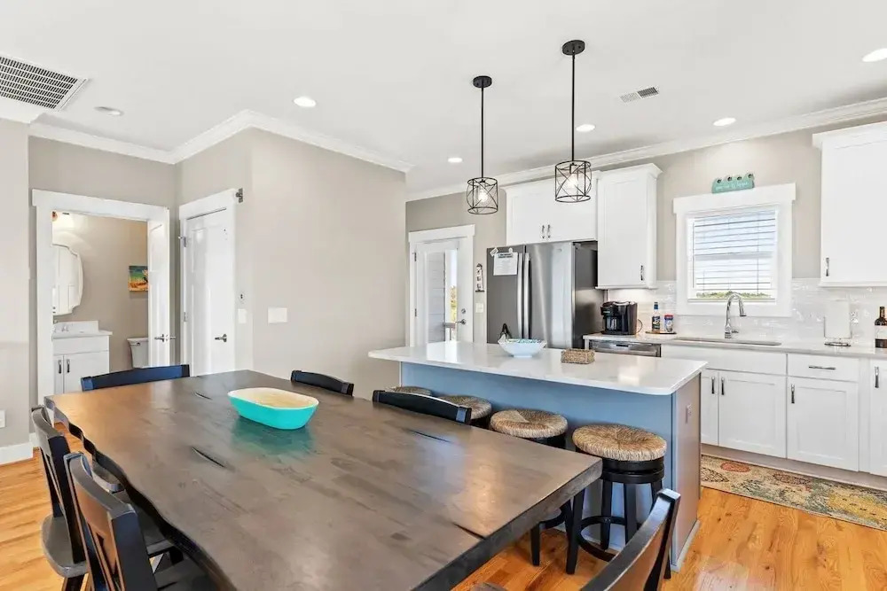 Fore Seasuns / 139 Scotch Bonnet Dr. 4 Bedroom Home by RedAwning