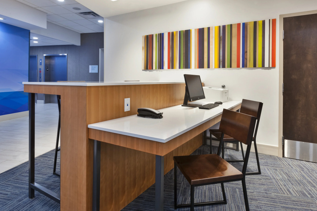 Holiday Inn Express & Suites Milan – Sandusky Area by IHG