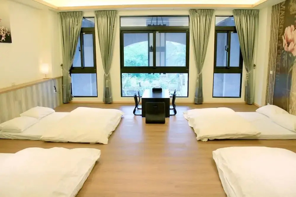 Ku Family B&B